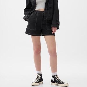 GAP Women’s Mid Rise Carpenter Shorts
